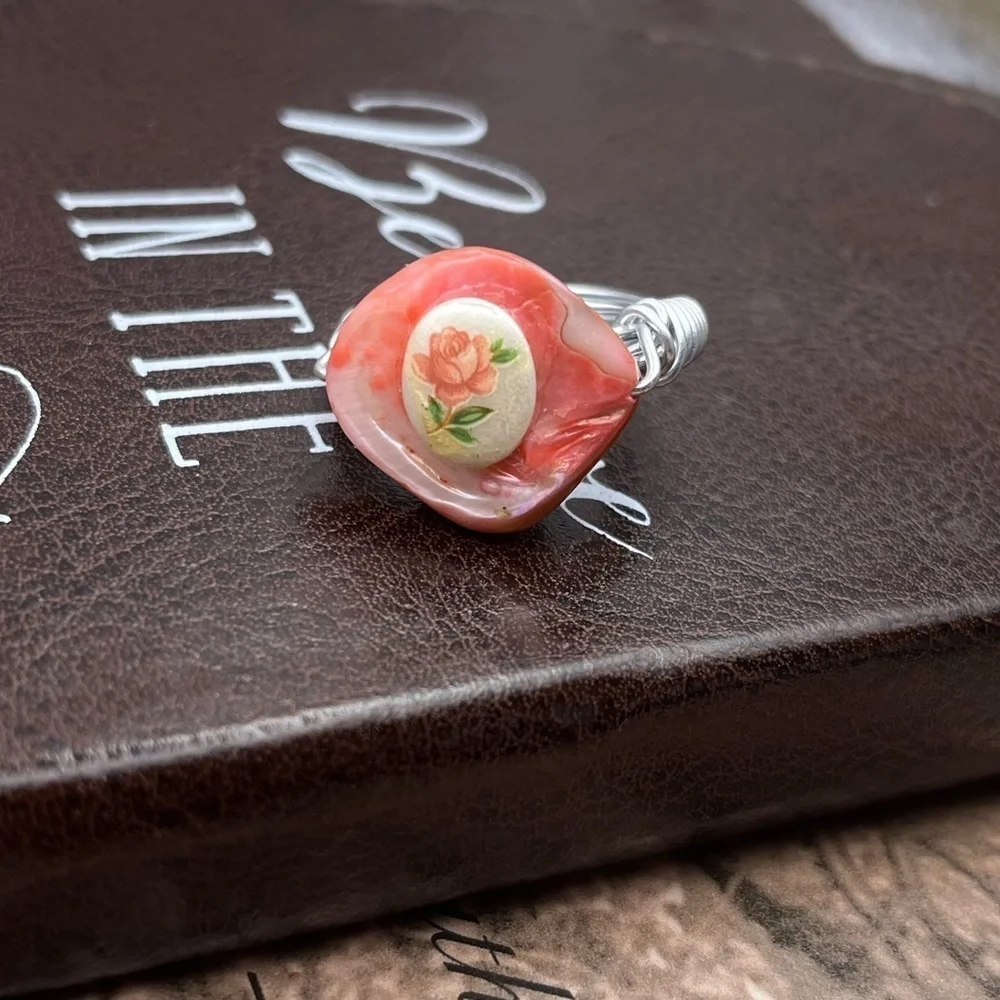 Y2K Handmade Rose Cabochon Ring 6.5 Cottagecore Fairycore Coquette